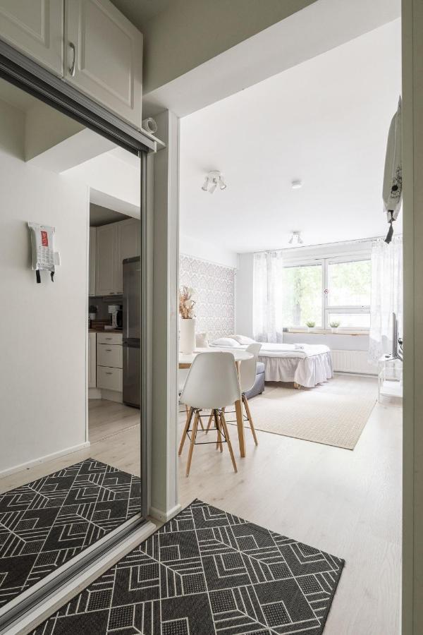 "Pieni Verka" - Homelike 1Br Apartment Next To Restaurants Tampere Exterior photo